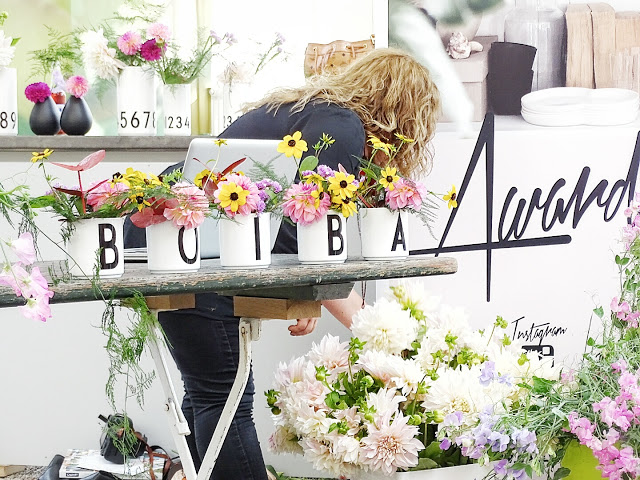 Auf der Mammilade|n-Seite des Lebens | Personal Lifestyle Blog | Dahlien | Blumen Workshop München | Anastasia Benko | Callwey | BOIBA16 | Design Letters | Blumensträuße