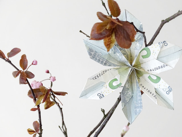 Kirschblütenzweige | DIY-Blüte aus gefalteten Geldscheinen zum Verschenken | Auf der Mammilade|n-Seite des Lebens | Personal Lifestyle und Interior Blog