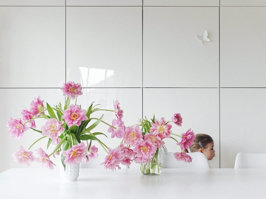 DIY-Ostereier-Vasen im Grasnest hängend für den Osterstrauch | Tulpen pink | Inspirationen | Personal Lifestyle, DIY and Interior Blog | Auf der Mammiladen-Seite des Lebens
