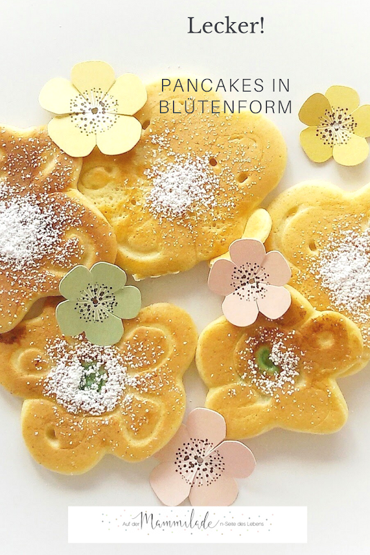 Fluffige Pancakes in Blütenform | https://mammilade.blogspot.de